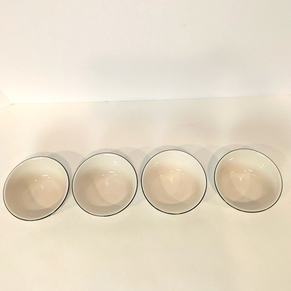 Pfaltzgraff Winterberry dessert small serving bowls holly berries set of 4 - Picture 2 of 4